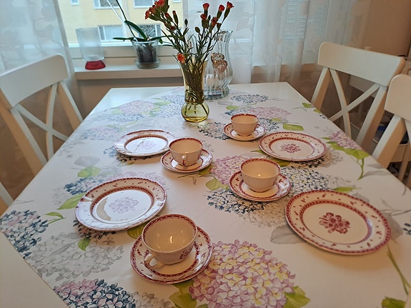 Suomen kukka kahviastiasto