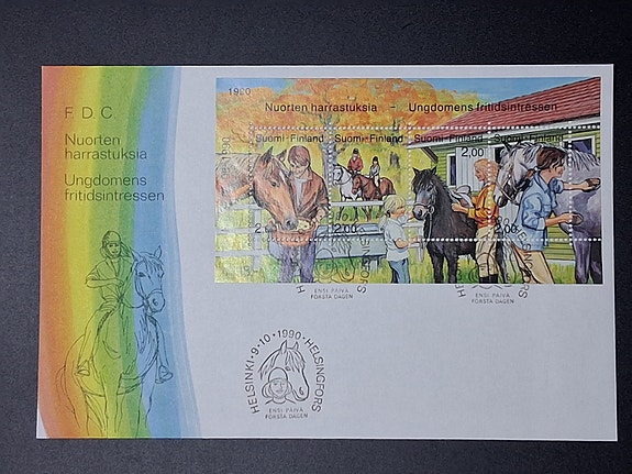 Ensipäiväkuori FDC Nuorten harrastuksia- ratsastus pienoisarkki 9.10.1990