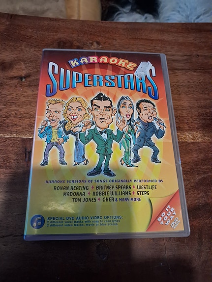 Karaoke Superstars DVD