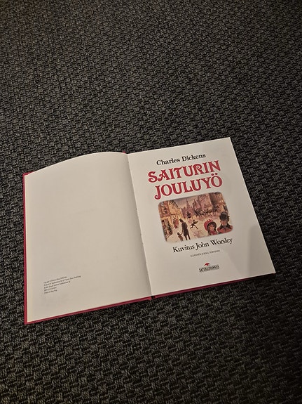 Charles Dickensin klassikokirja Saiturin Jouluyö
