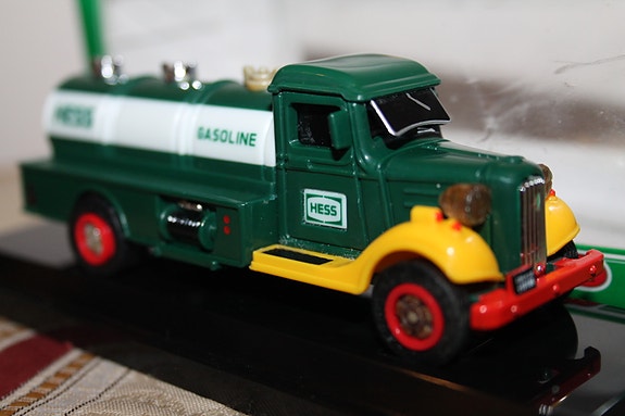 HESS USA bensiini tankkeri kuorma-auto 30-luku öljyrekka pienoismalli keräily