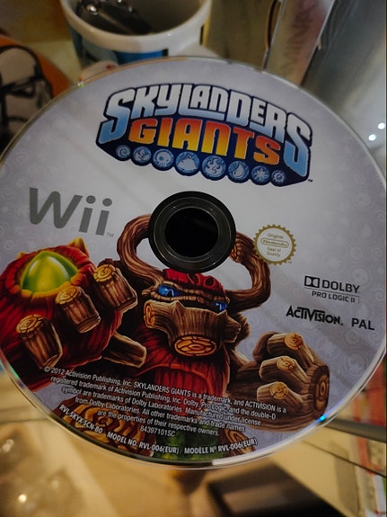 Skylanders giants