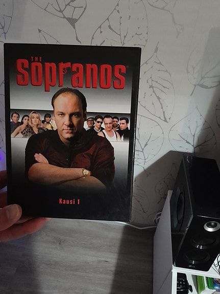 Myydään Sopranos DVD kausi
