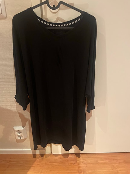 Marimekko pusero XXL musta