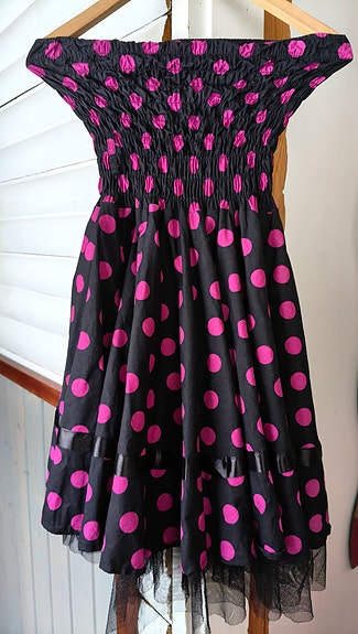 Heart & Roses kellomekko. Koko 10