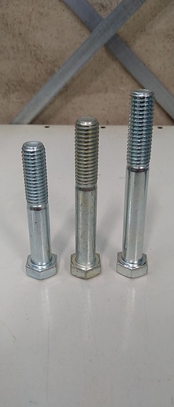 UNC 1/2"-13 kierteinen