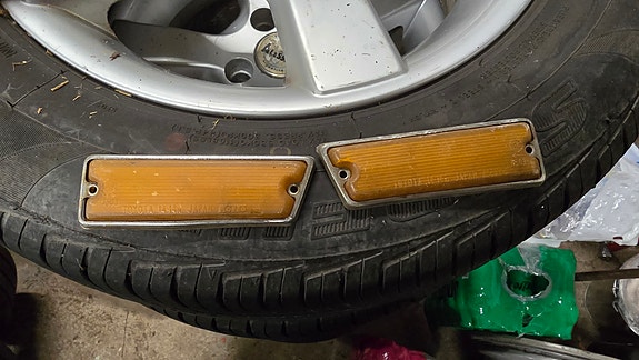 Corolla KE20 sivuvilkkujen lasit