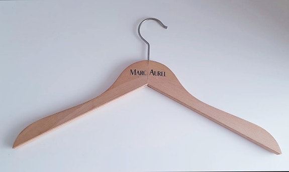 Henkari vaateripustin Marc Aurel
