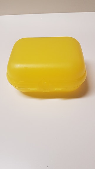 Tupperware Babuska keskikokoinen