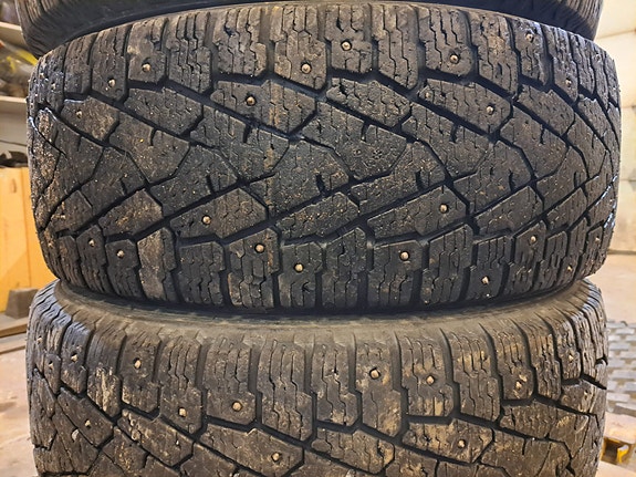 225/55R17C 109/107R Nokian HKPL C3 nastarenkaat 2kpl