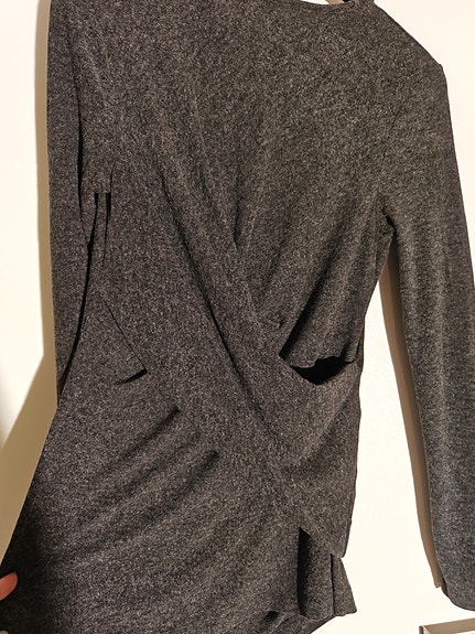 Alexander Wang pitkähihainen paita.