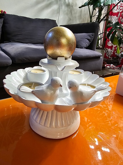 Partylite vesiputous