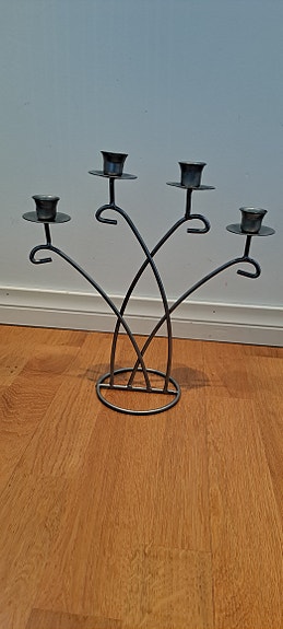 Kynttelikkö 31cm korkea