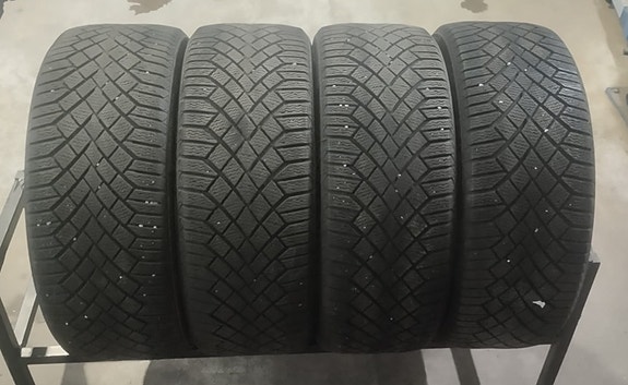 Käytetyt 245/45R20 Continental kitkarenkaat
