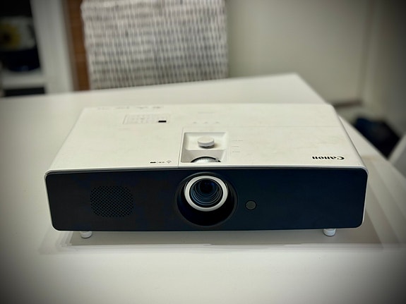 Canon LX-MU500