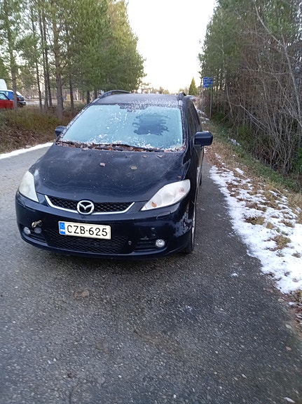 MAZDA 5 TILAAUTO 7 PAIKKAINEN