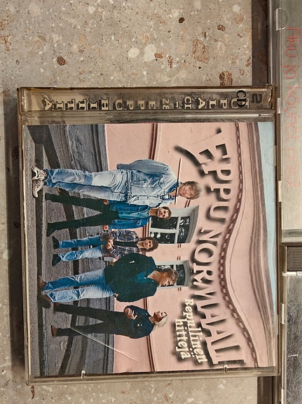 Product image 1 of 4