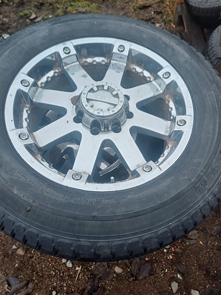 Ford Excursion vanteet renkailla