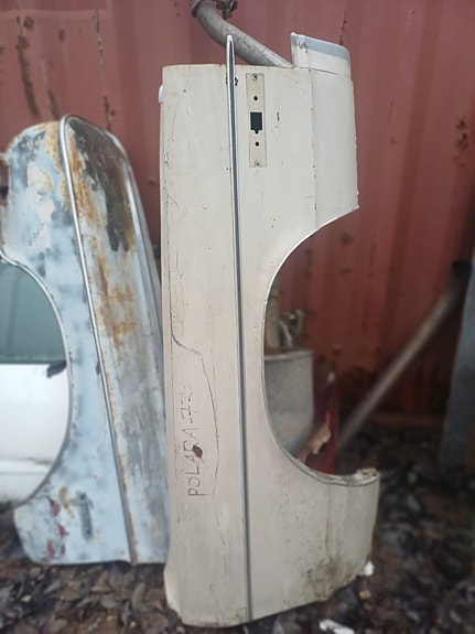 Dodge Polara lokasuojat löytyy 4 kpl ovet tolppa malli