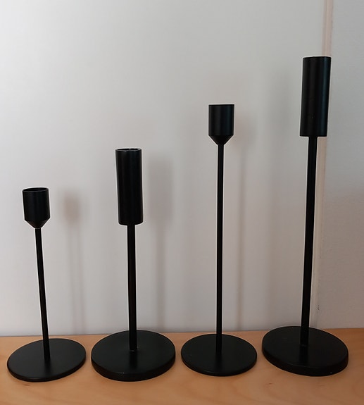 Mustat kynttilänjalat (4 kpl)