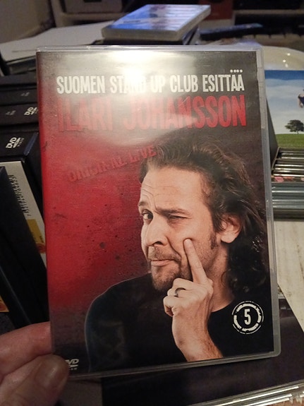 Suomen Stand Up Club esittää : Ilari Johansson