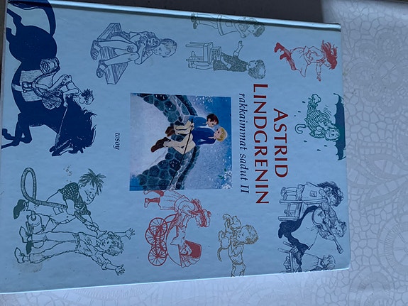 ASTRID LINDGRENIN : rakkaimmat sadut || wsoy