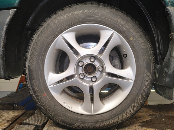 195/65R15 nastarenkaat+vanteet