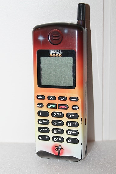 1994 Mobira Cityman 5000 kännykkä erikoiskuori matkapuhelin vintage 90-luku