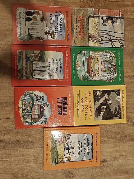 Heinähattu ja Vilttitossu -kirjoja