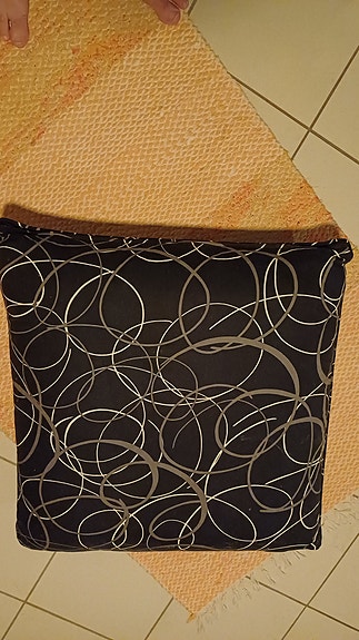 Iso tyyny 72x72cm