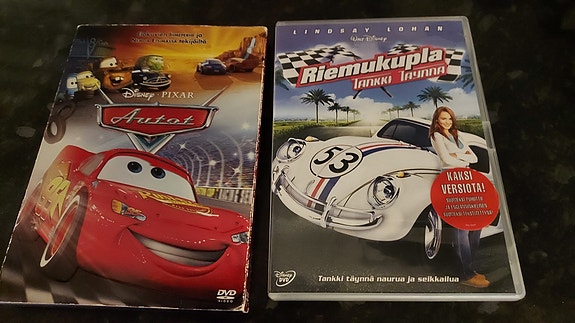 DISNEY CARS 2006 ja RIEMUKUPLA 2005 DVD:t