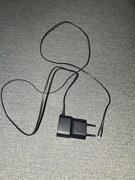 Nokia laturi