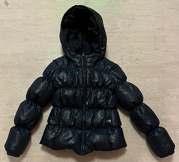 Benetton untuvatakki tummasininen koko 130 unisex