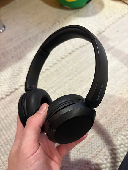 Sony WH-CH520 langattomat Bluetooth-kuulokkeet, musta