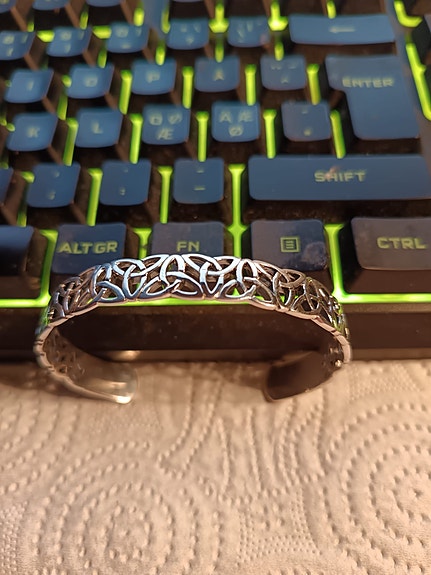 925 Sterling-hopea triquetra-solmu rannerengas