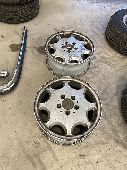 Mercedes-benz 8 reikäset vanteet 2kpl