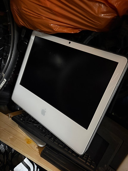 Macbook näyttö
