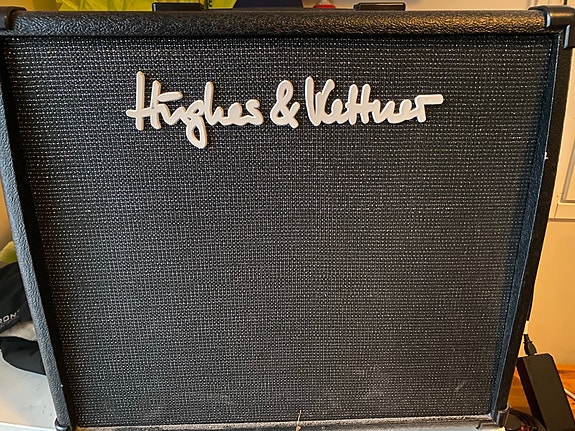 Hughes & Kettner 60R Kitaravahvistin