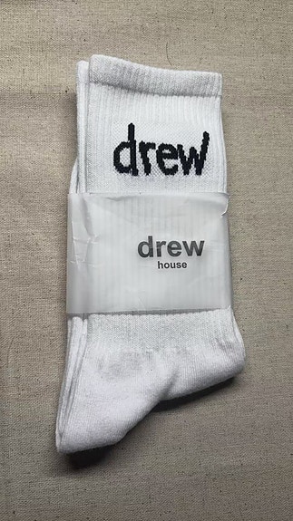 drew white mid-calf socks ，drew valkoiset keskikorkeat sukat