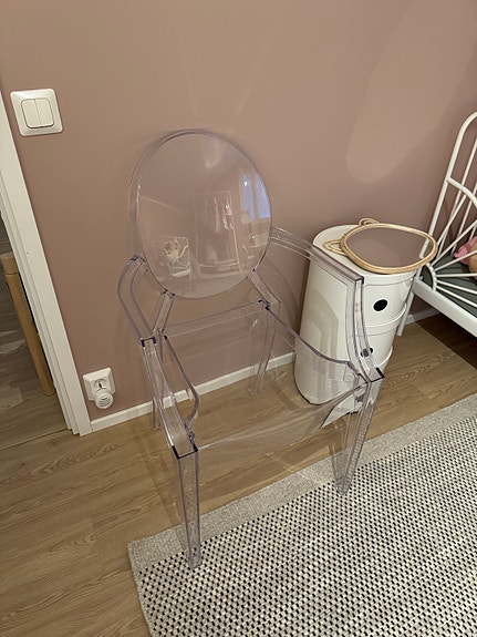 Kartell louis ghost tuoli