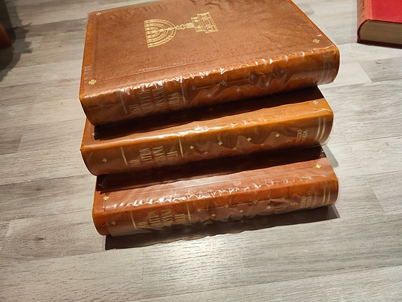 Product image 7 of 8