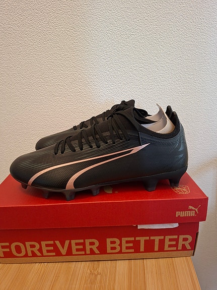 PUMA Jalkapallokengät