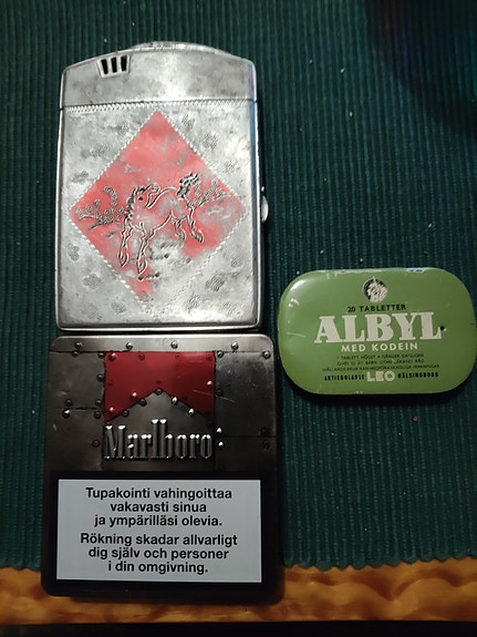Vanhoja tavaroita