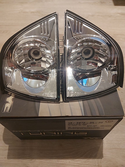 Uusi TYC BMW E36 coupe 1990-1998 Chrome vilkkusarja