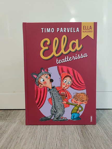 Timo Parvela Ella teatterissa kirja