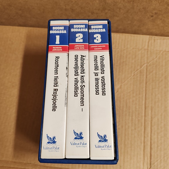 Suomi sodassa VHS kokoelma