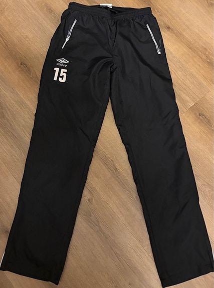 Umbro housut 164cm