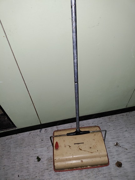 Vanha pölynimuri