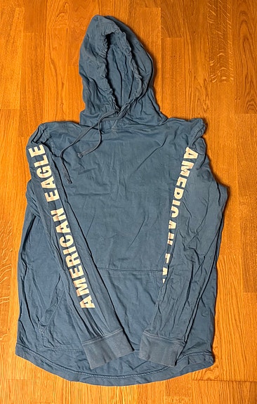 American Eagle sininen huppari (S)
