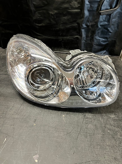 Hyundai Sonata ajovalo oikea.